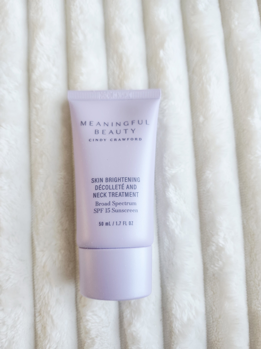 Meaningful Beauty Cindy Crawford Skin Brightening Decollete and Neck Treatment